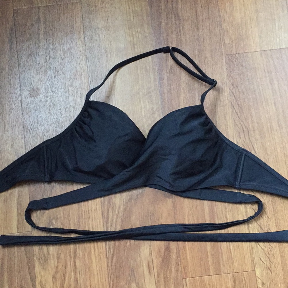 Black Old Navy crisscross bikini top.
